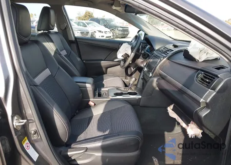 2014 Toyota Camry Se z USA, uszkodzony, nr VIN 4T1BF1FK8EU398530